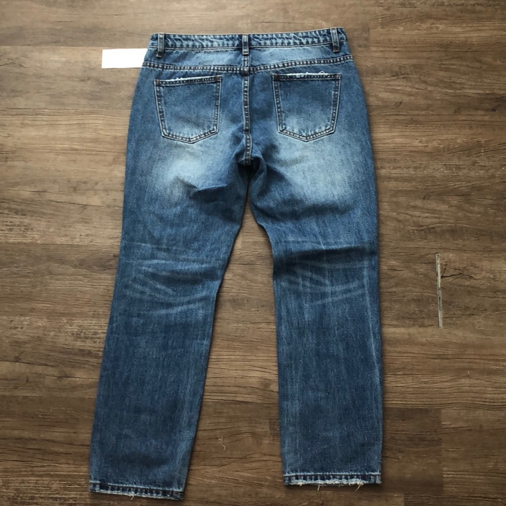Distressed jeans - Picture 3 of 5